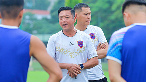Những lý do 'đặc biệt' cản bước thầy trò Lê Huỳnh Đức vô địch V.League